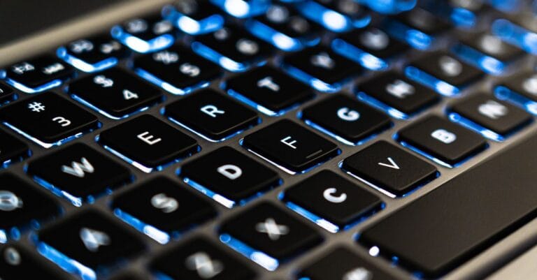 El teclado de mi portátil no funciona: causas y solución (en Cali)