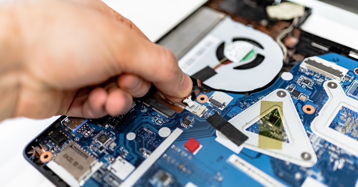 ¿Cuánto cuesta cambiar el teclado de un portátil en Cali? Precio real 2026