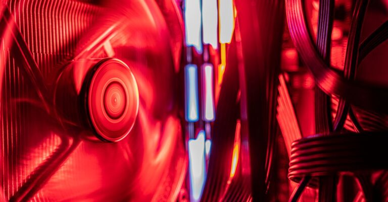 Adaptador ARGB para luces de ventiladores de torre gamer en Cali: qué necesitas y por qué no prenden